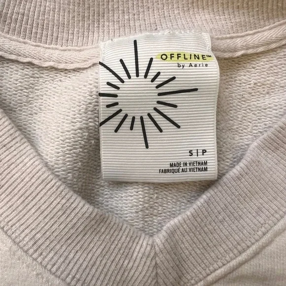 Hollister Aerie Aeropostale Cropped Sweater & Sweatshirt Bundle 4 PIECES Small‎ - Picture 12 of 14